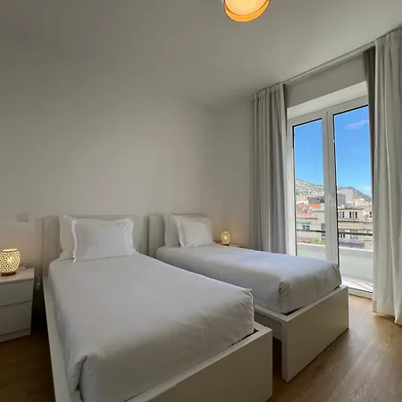 Market Downtown T3 * 丰沙尔