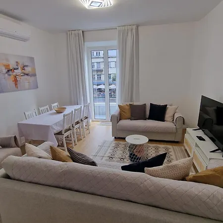 Market Downtown T3 * Funchal (Madeira)